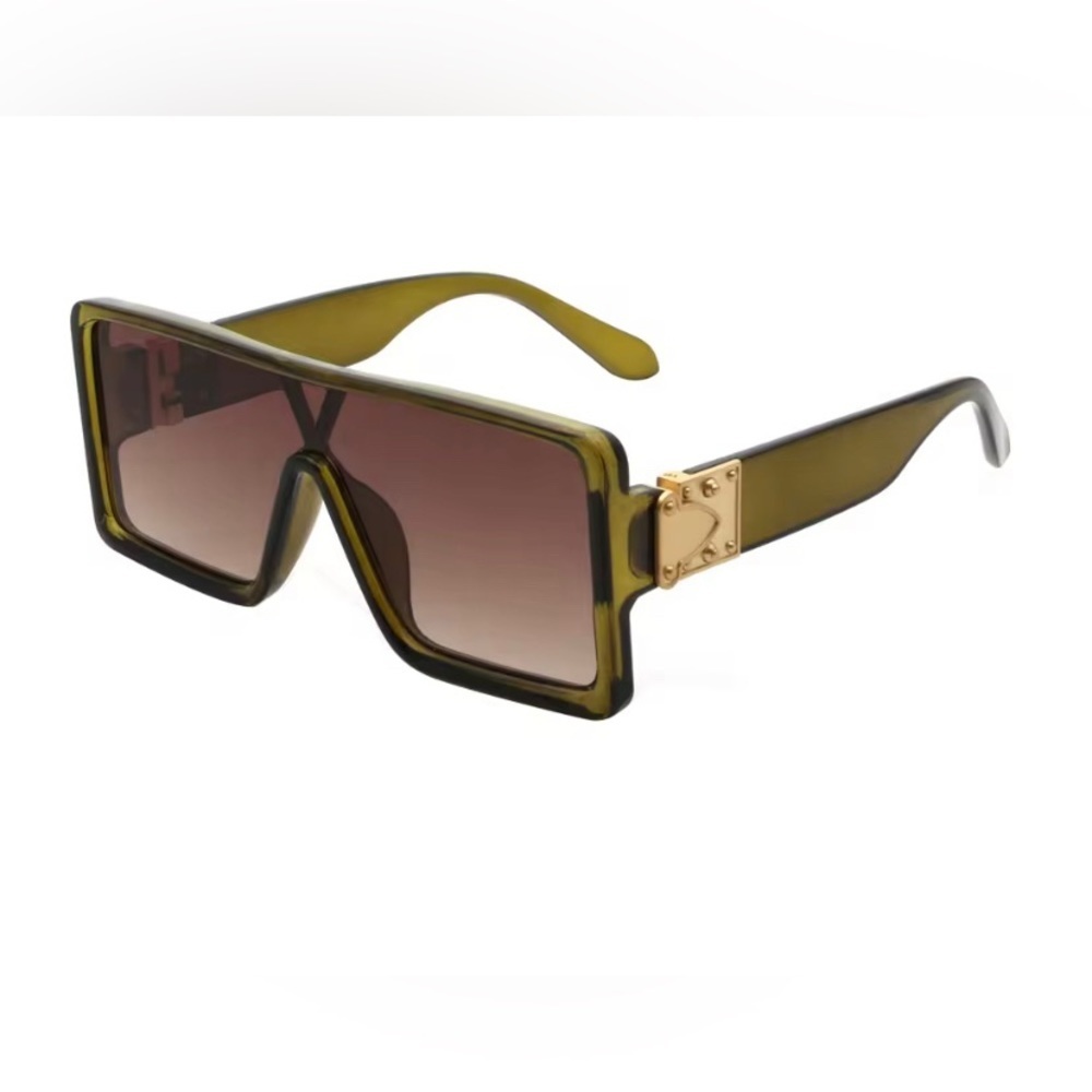 New York Sunglasses Trendy Green Lucite Square and Gold Metal Large Frame Shades